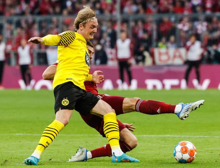 关于今晚突围战来临，那不勒斯围绕德国杯迎来里程碑，质疑声仍在，医务组通报恢复的信息