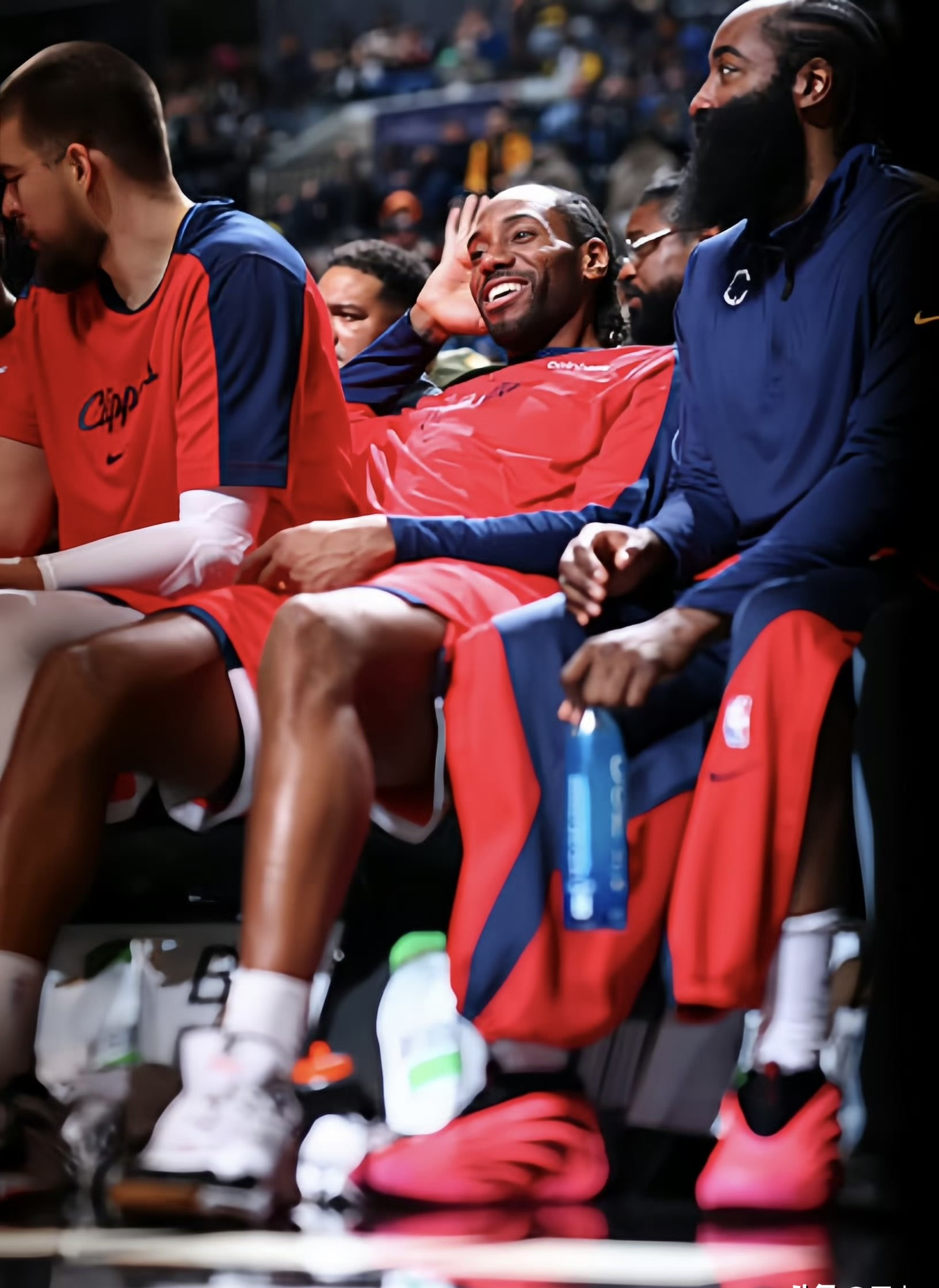 开云官网首页-包含洛杉矶快船迎CBA季后赛关键赛，加时末段复出首秀，引发热议，更衣室氛围转暖的词条